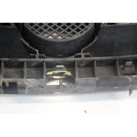 A16988009839744 MERCEDES Parrilla del radiador  comprar en Oviedo