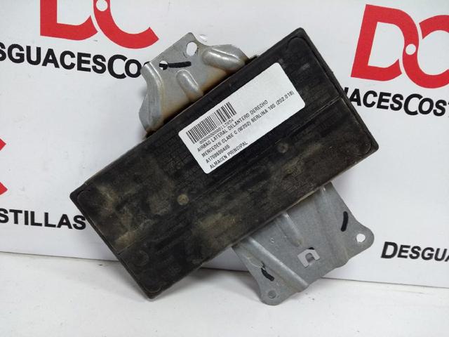 A1708600405 Airbag de puerta delantera derecha  en stock Sabadell