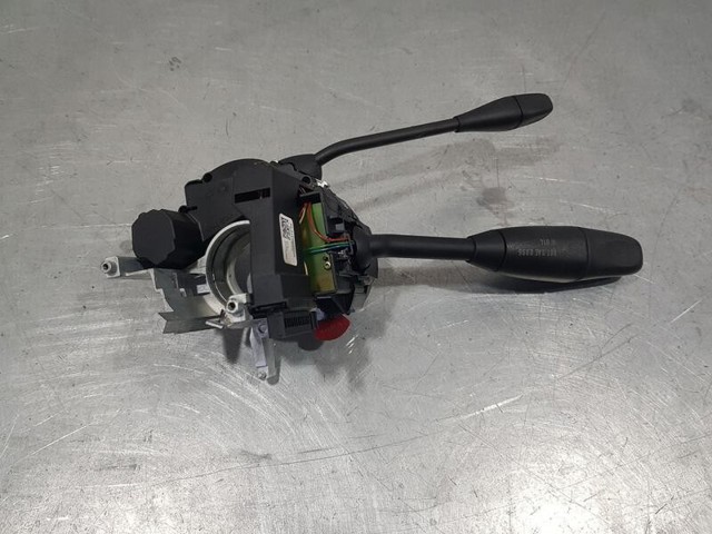 A1715402245 MERCEDES Conmutador izquierdo de la columna de dirección comprar Madrid