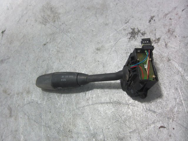 A1715402245 MERCEDES Conmutador izquierdo de la columna de dirección comprar Madrid