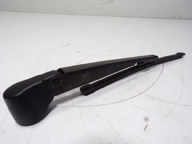 MERCEDES A1768200544 Brazo del limpiaparabrisas trasero  disponible Valladolid