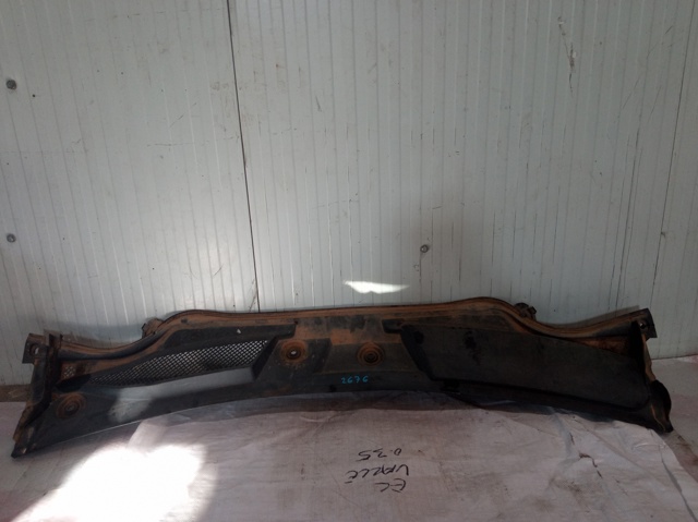 A1768300013 Canaleta del parabrisas  comprar en Reus