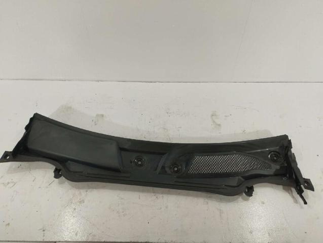 A1768300013 MERCEDES Vierteaguas  en stock Gandía