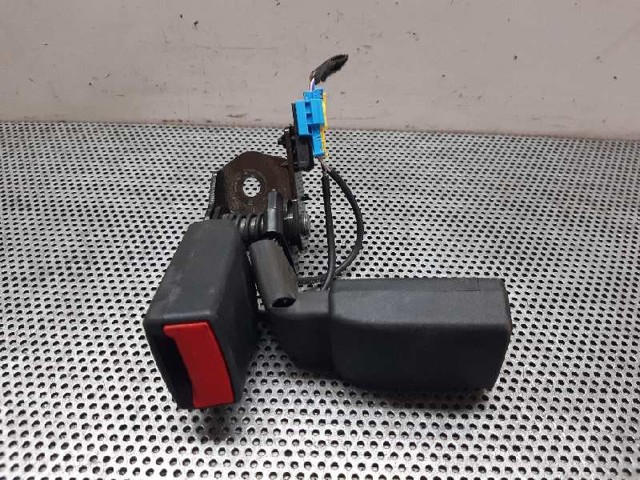A1768600469 MERCEDES Cinturón de seguridad trasero derecho  comprar en Oviedo