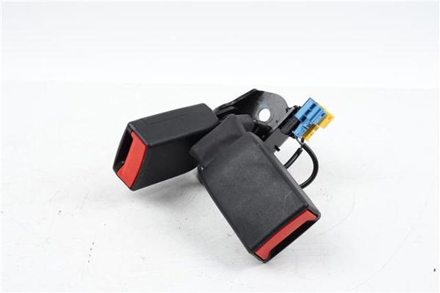 A1768600469 Cinturón de seguridad trasero derecho  comprar en Reus
