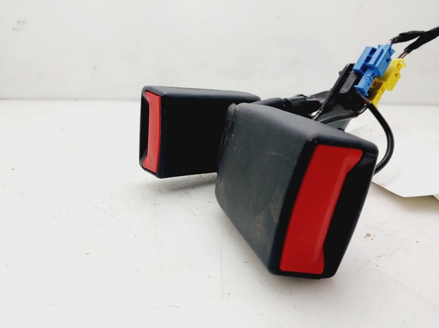 MERCEDES A1768600469 Cinturón de seguridad trasero derecho comprar Tarragona