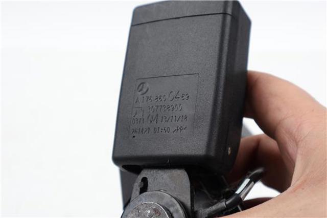 MERCEDES A1768600469 Cinturón de seguridad trasero derecho comprar Tarragona