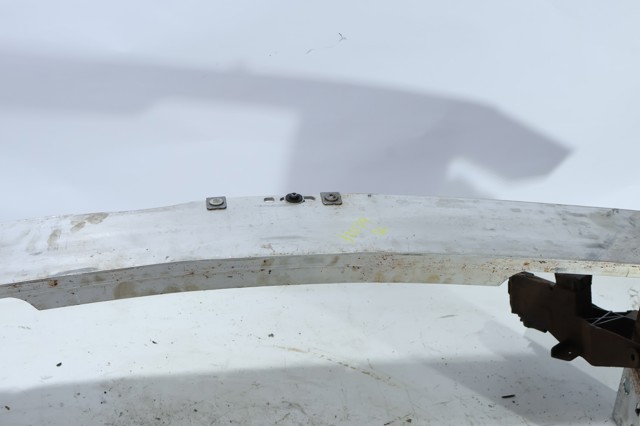 Comprar Refuerzo paragolpes delantero A  W177