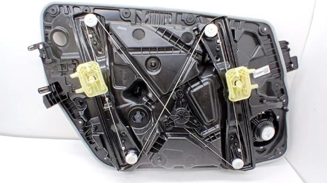 Elevalunas eléctrico Mercedes A  (V177)