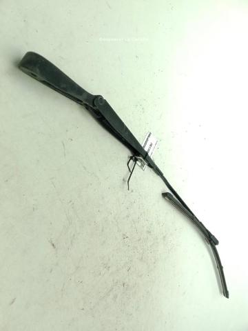 Brazo del limpiaparabrisas, delantero Mercedes A  (V177)