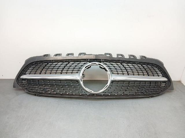 Parrilla para Mercedes A W177