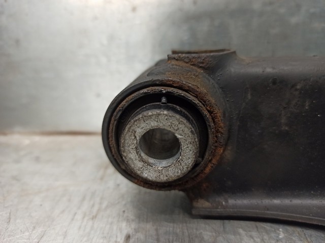 A2023500206 Brazo inferior trasero izquierdo/derecho comprar Almería