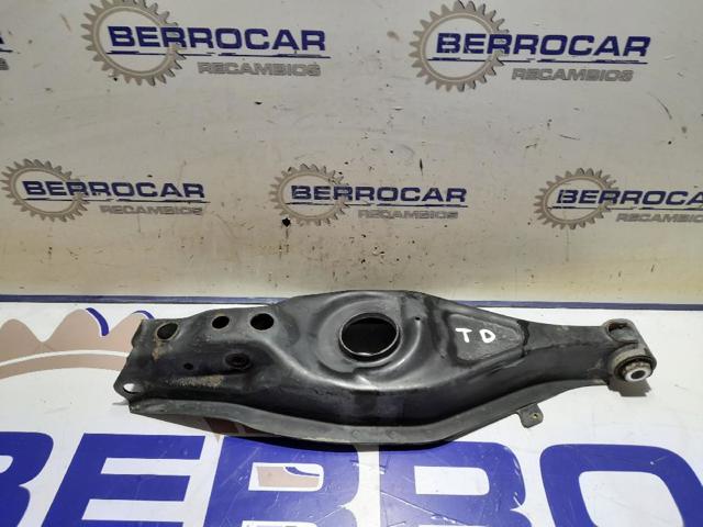 MERCEDES A2023500206 Brazo inferior trasero izquierdo/derecho  disponible Valladolid
