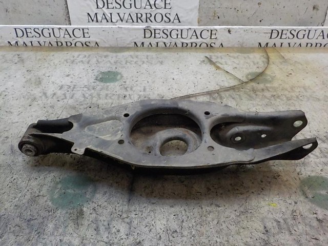 A2023500206 MERCEDES Brazo inferior trasero izquierdo/derecho  en stock Huelva