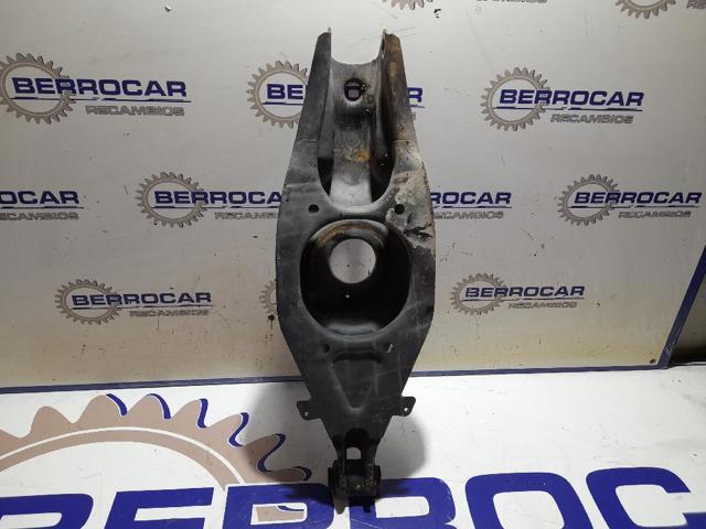 A2023500206 MERCEDES Brazo inferior trasero izquierdo/derecho  en stock Huelva