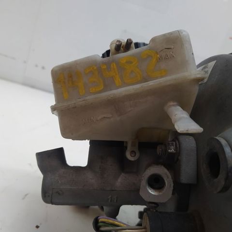 A2024300202 Depósito del líquido de frenos del cilindro maestro  disponible Burgos