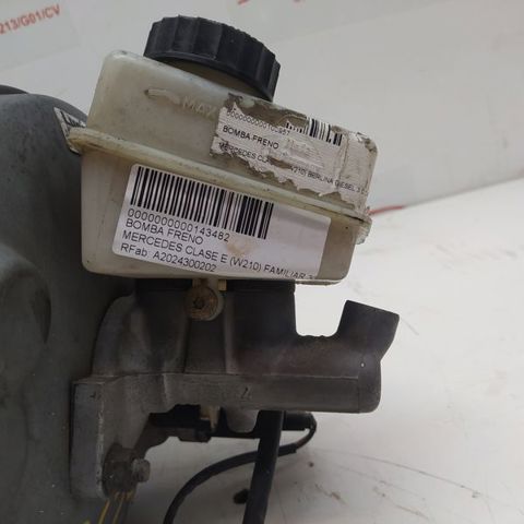 MERCEDES A2024300202 Depósito del líquido de frenos del cilindro maestro  disponible Valladolid