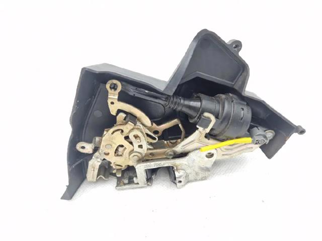 A2027300535 MERCEDES Cerradura de puerta trasera izquierda  en stock Gandía