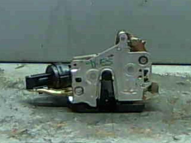 A2027300535 MERCEDES Cerradura de puerta trasera izquierda comprar Madrid