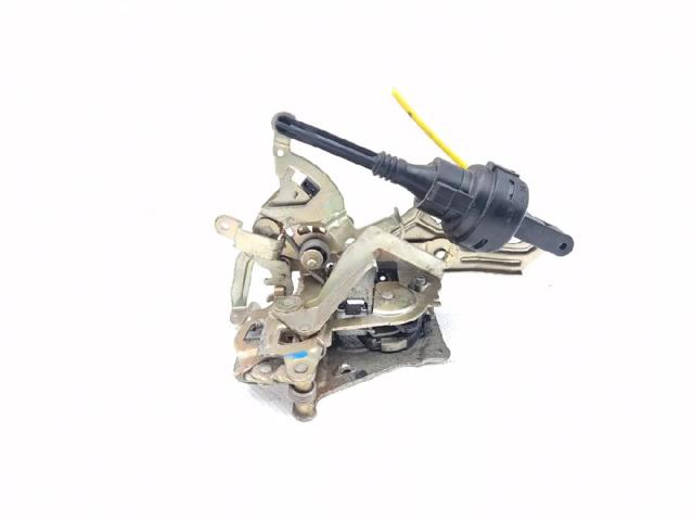 A2027300635 Cerradura de la puerta trasera derecha  en stock Sabadell