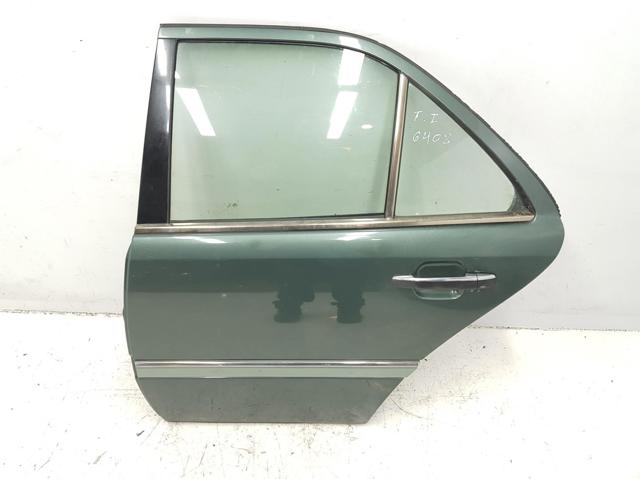 Puerta trasera izquierda A2027301105 Mercedes