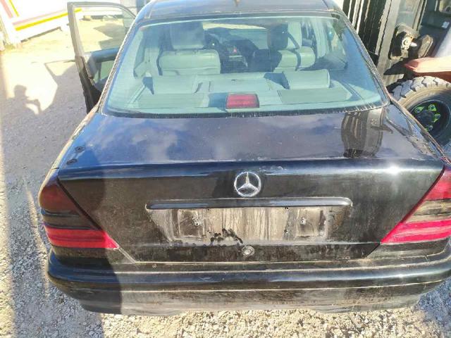 Tapa del maletero A202750077528 Mercedes