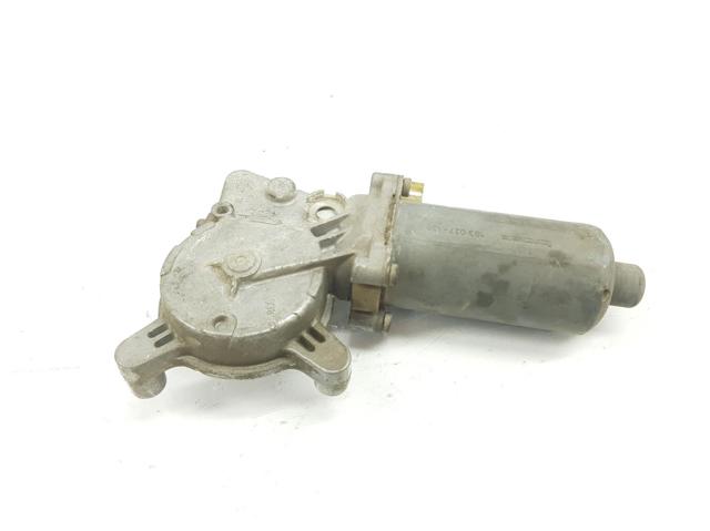 Motor eléctrico, elevalunas, puerta delantera izquierda A2028205542 Mercedes