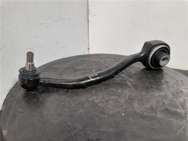 MERCEDES A2033303411 Brazo inferior derecho de la suspensión delantera  en stock Salamanca