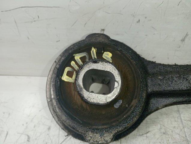 A2033331014 Buje del brazo de suspensión delantero superior  en stock Castellón