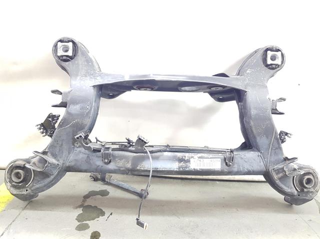 Subchasis trasero soporte motor A2033505708 Mercedes