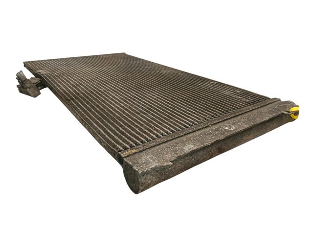 A2035000054 MERCEDES Condensador aire acondicionado  en stock Gandía