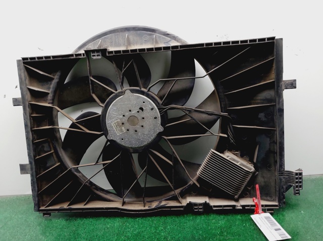 MERCEDES A2035000193 Difusor del radiador de refrigeración con motor y hélice  comprar en Ponferrada