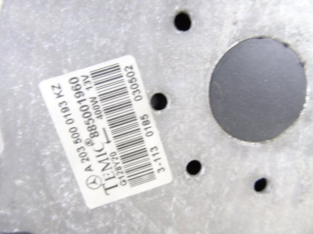 MERCEDES A2035000193 Difusor del radiador de refrigeración con motor y hélice  disponible Lugo