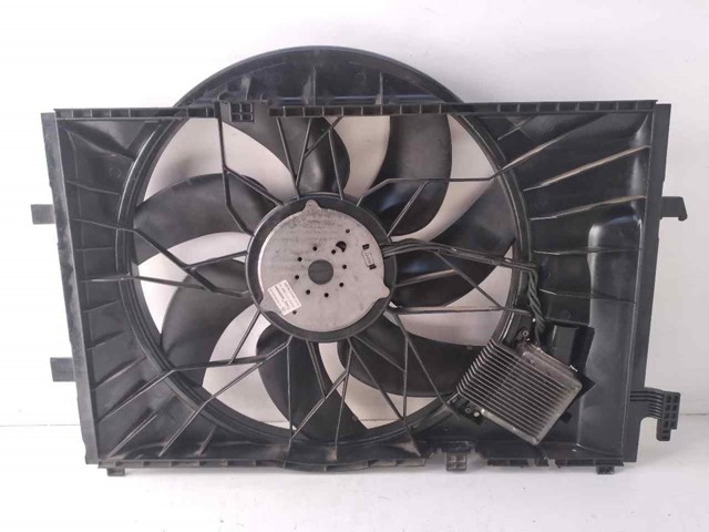 A2035000193KZ Difusor del radiador de refrigeración con motor y hélice  disponible Málaga