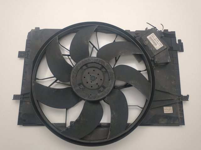 MERCEDES A2035000193KZ Difusor del radiador de refrigeración con motor y hélice  comprar en Murcia