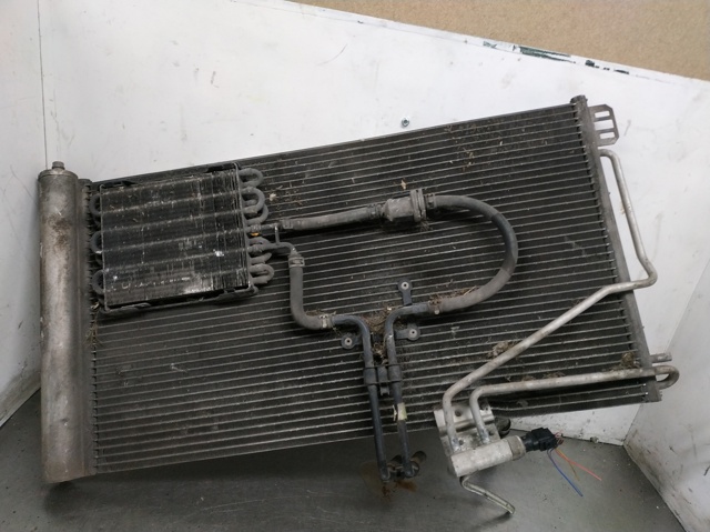 MERCEDES A2035000254 Condensador de aire acondicionado  comprar en Albacete
