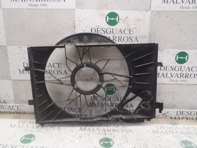 A2035000293 Difusor del radiador de refrigeración con motor y hélice  disponible Utrera