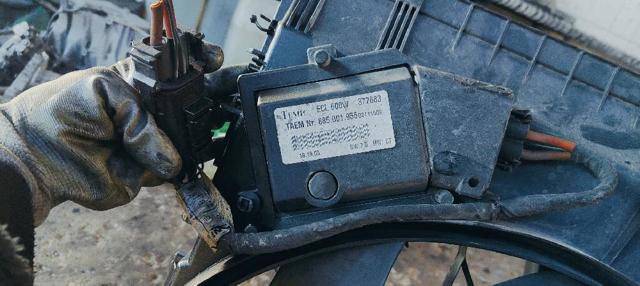 A2035000293KZ Difusor del radiador de refrigeración con motor y hélice  disponible Utrera