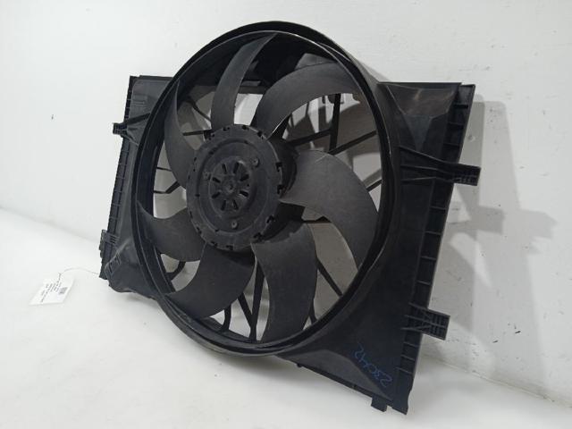 MERCEDES A2035001593 Difusor del radiador de refrigeración con motor y hélice  disponible Valladolid
