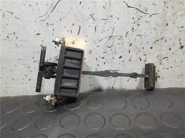 Limitador de apertura de puerta delantera A2037200116 MERCEDES