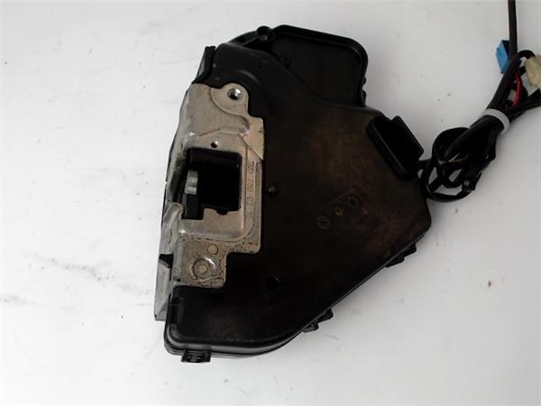 A2037300235 Cerradura de la puerta trasera derecha  comprar en Pontevedra