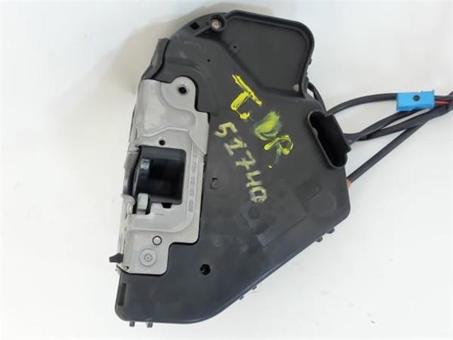 A2037300235 MERCEDES Cerradura de la puerta trasera derecha comprar Bilbao