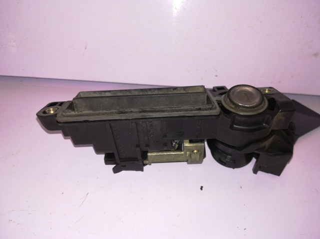 A2037500693 Cerradura de tapa de maletero  comprar en Zaragoza
