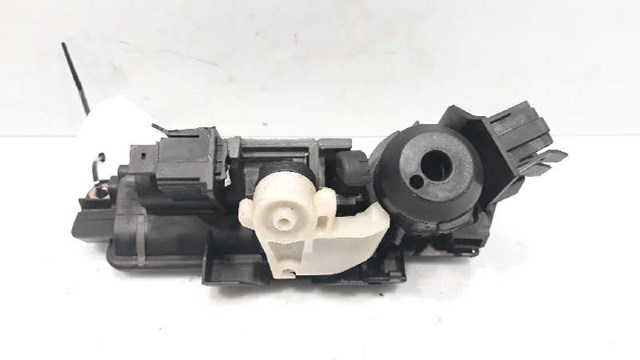 A2037500693 MERCEDES Cerradura de maletero  en stock Huelva