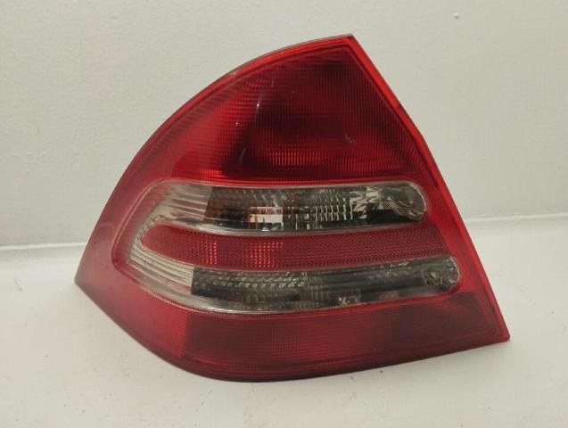 MERCEDES A2038200164 Piloto trasero izquierdo  disponible Lugo