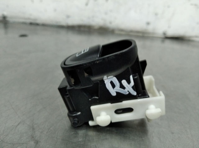 MERCEDES A2038200210 Botón de elevalunas delantero derecho  en stock Salamanca
