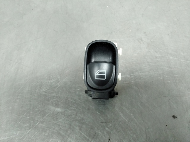 A2038200210 Botón de encendido del motor del elevalunas delantero derecho  disponible Burgos
