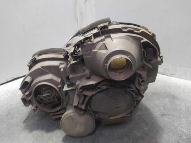 A2038200261 MERCEDES Faro derecho  comprar en Jaén