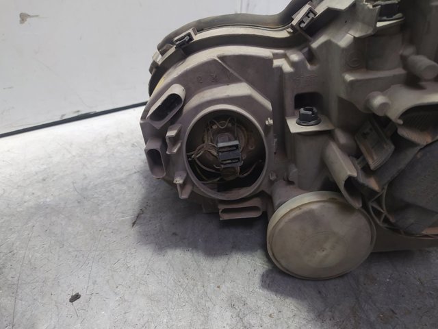 A2038200261 MERCEDES Faro derecho comprar Madrid