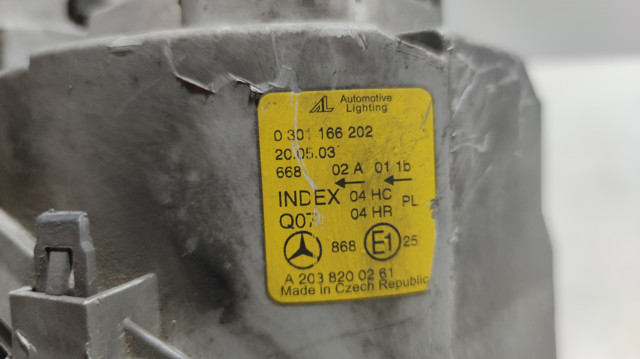 MERCEDES A2038200261 Faro derecho  en stock Valencia